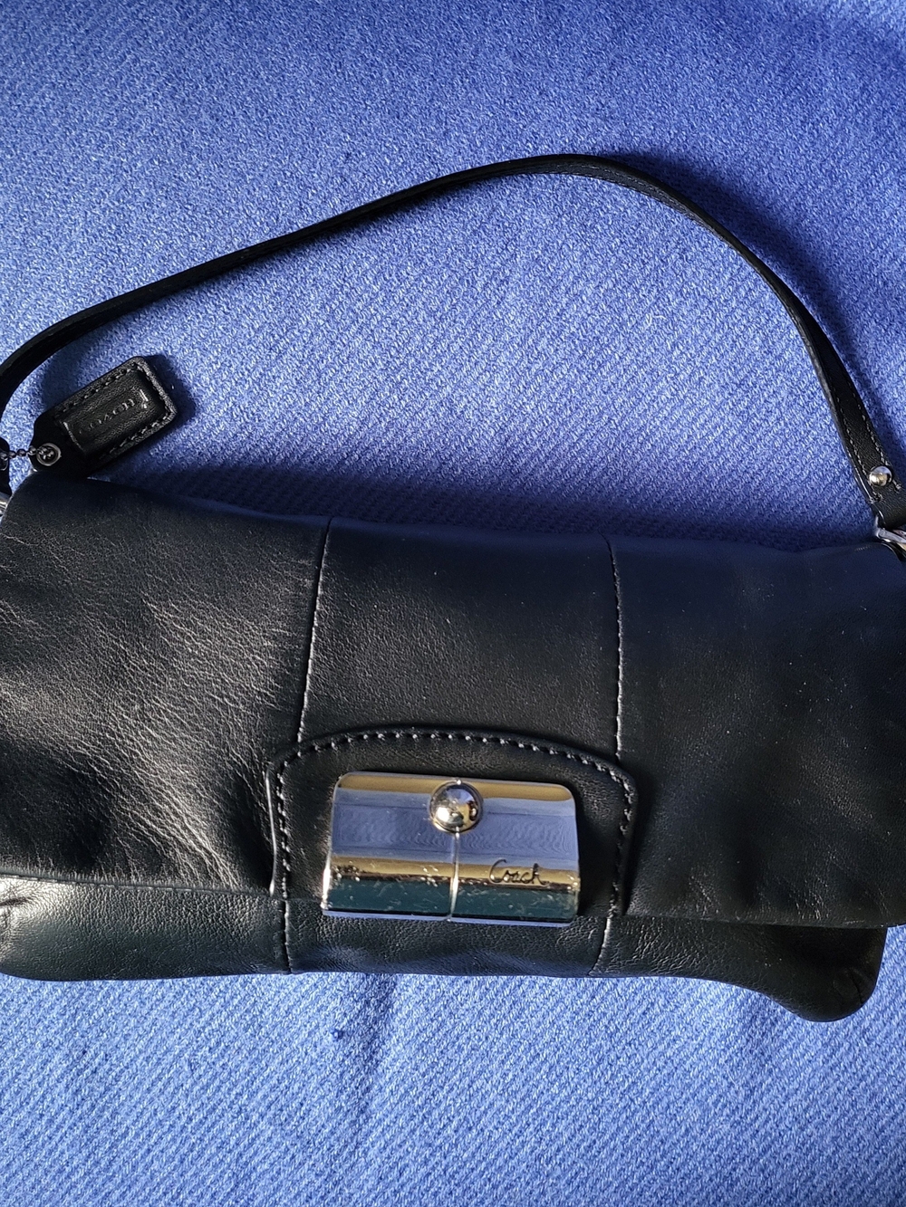 Coach Black Leather Turn-Lock Wristlet Clutch - Picture 13 of 13